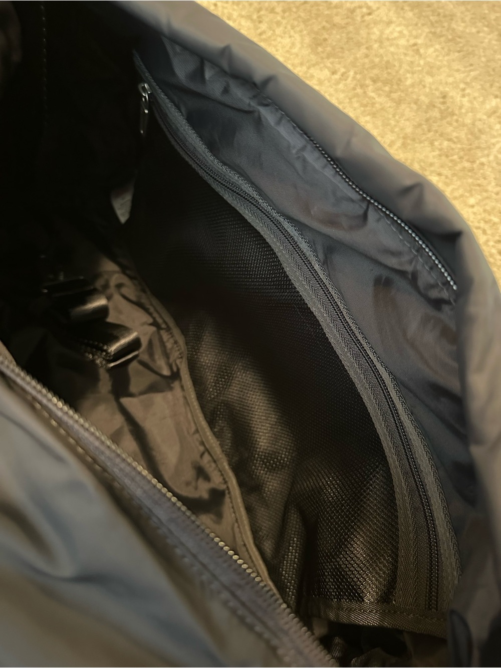 Gymshark Black Quilted Duffel Bag with Top Handles - Picture 5 of 6